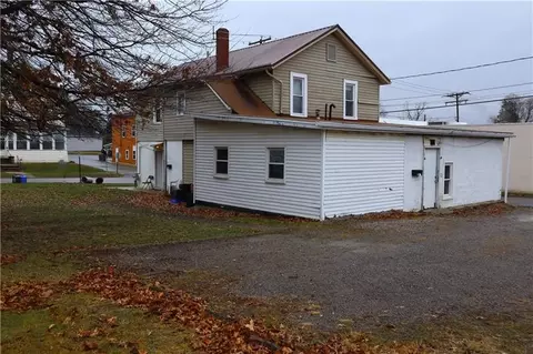 535 Burns Ave, Indiana, PA 15701