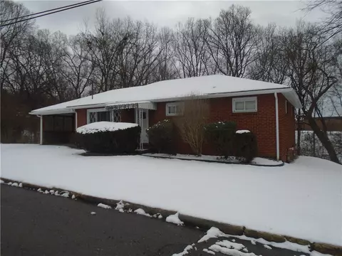 342 Center St, Baden, PA 15005