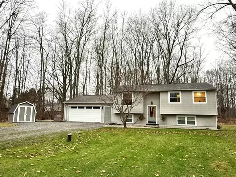 339 Coffee Run Rd, Pulaski, PA 16143