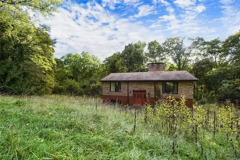 1750 Dickson Ave, Clairton, PA 15025