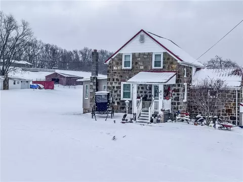 461 Hopewell Rd, Brownsville, PA 15417