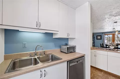 Kitchen - 111 Forest Dr, Seven Fields, PA 16046 photo 4 of 5