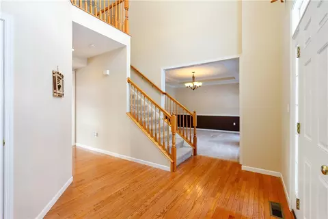 175 Ridge Ave, Pittsburgh, PA 15237 photo 2