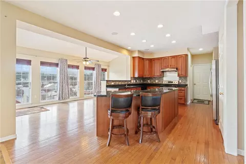 175 Ridge Ave, Pittsburgh, PA 15237 photo 3