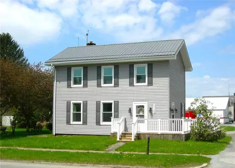3134 Main St, West Middlesex, PA 16159