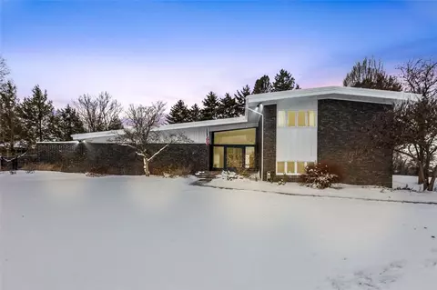 800 Old Clairton Rd, Clairton, PA 15025