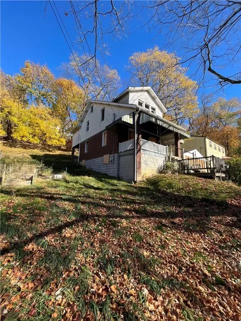 21 Miles Ave, Pittsburgh, PA 15205