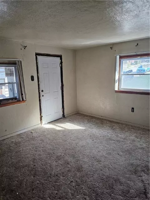 Living - 1172 Grandview Ave, Braddock, PA 15104 photo 1 of 1