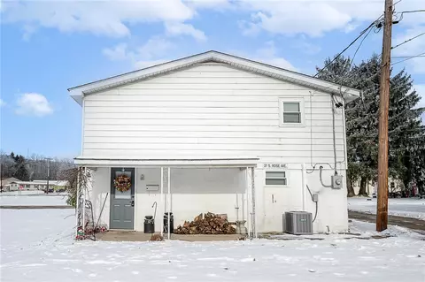 27 S Rose Ave, Homer City, PA 15748