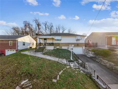 503 Maple St, Jeannette, PA 15644