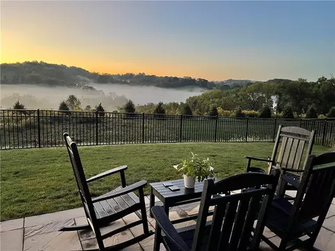 240 Regency Dr, Eighty Four, PA 15330 photo 33