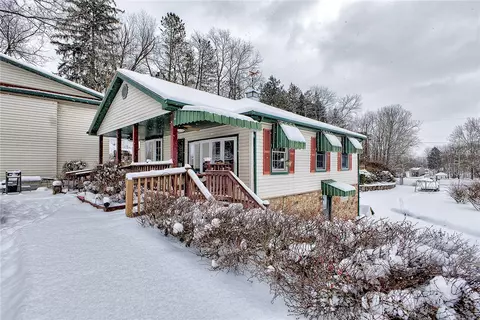 1524 W Pittsburgh St, Scottdale, PA 15683