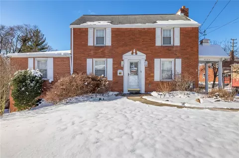 4712 W Brierly Dr, West Mifflin, PA 15122