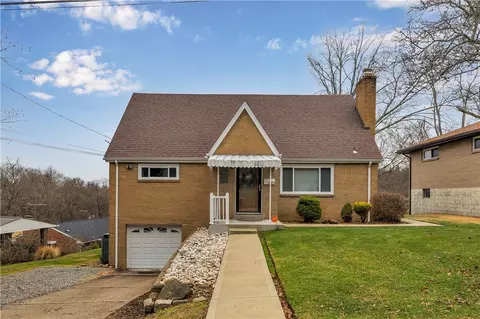 105 Lanford Dr, Pittsburgh, PA 15235