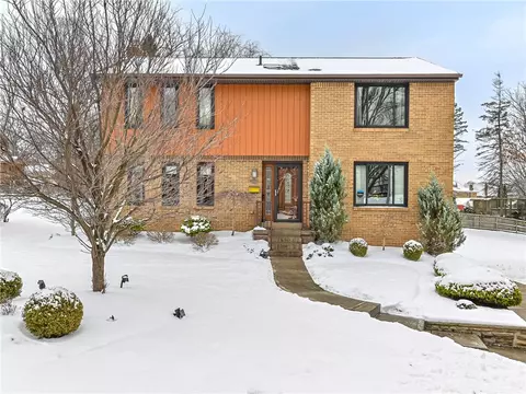 2867 Oneill Dr, Bethel Park, PA 15102