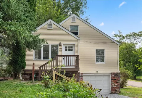 233 Maple Dr, Monroeville, PA 15146