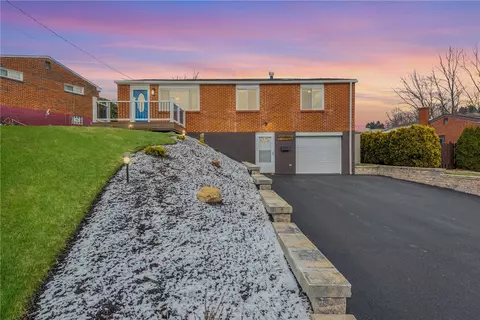 14031 Wayne Dr, Irwin, PA 15642