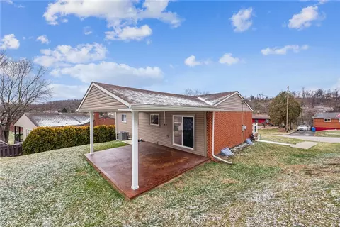 14031 Wayne Dr, Irwin, PA 15642 photo 9