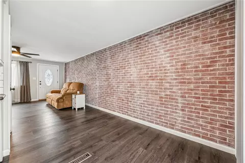 14031 Wayne Dr, Irwin, PA 15642 photo 23