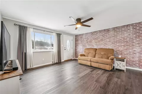14031 Wayne Dr, Irwin, PA 15642 photo 21