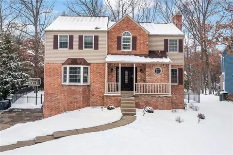 129 Crossing Ridge Trl, Cranberry Township, PA 16066