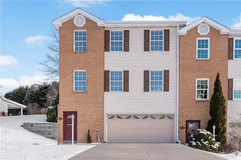5517 Worthington Ct, Bridgeville, PA 15017