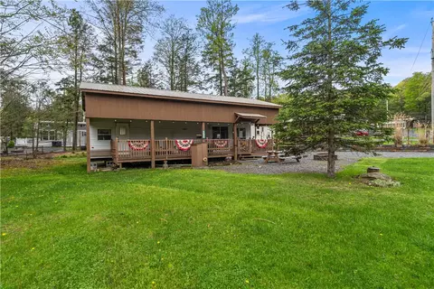 126 Sunflower Ln, Flinton, PA 16640