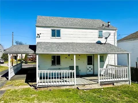 Exterior - 616 Thompson Ave, Clairton, PA 15025 photo 4 of 5