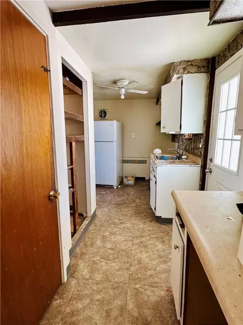 Kitchen - 616 Thompson Ave, Clairton, PA 15025 photo 2 of 2
