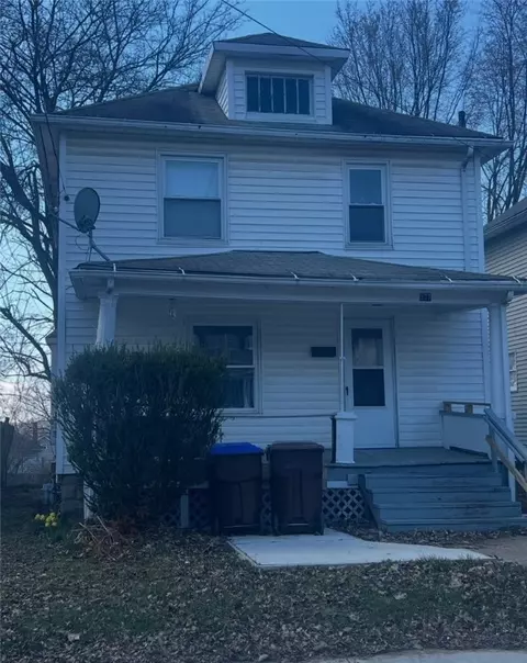 377 Jefferson Ave, Sharon, PA 16146