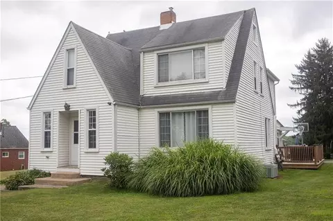 901 37th Street Ext, Beaver Falls, PA 15010
