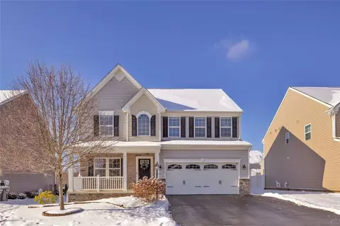 1010 Weatherburn Dr, Valencia, PA 16059