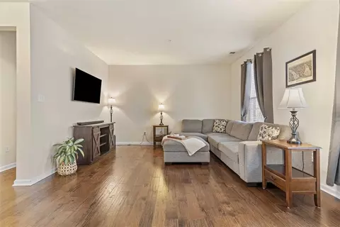 703 Pointe View Dr, Mars, PA 16046 photo 3