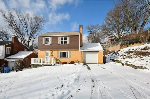 1614 Pembroke Dr, Pittsburgh, PA 15243