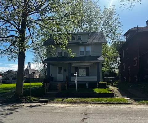 717 Sherman Ave, Sharon, PA 16146