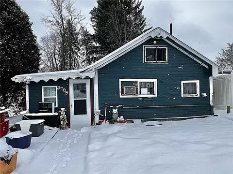 2709 20th Street Ext, Beaver Falls, PA 15010