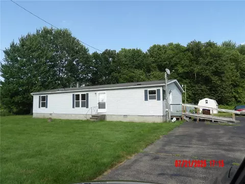 343 Sieg Hl, West Middlesex, PA 16159