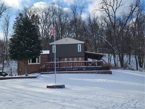 5131 Willow Wood Dr, Gibsonia, PA 15044