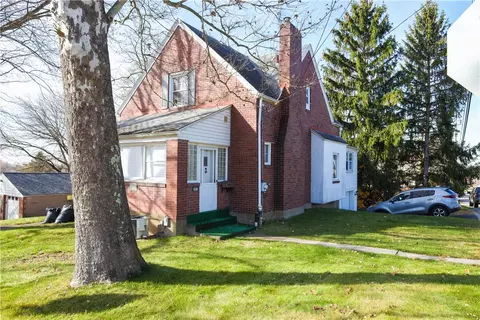 207 Elizabeth St, North Versailles, PA 15137