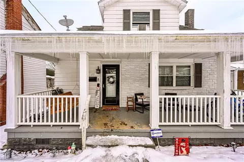 11 2nd St, Dunbar, PA 15431