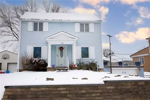 538 Independence Dr, Clairton, PA 15025