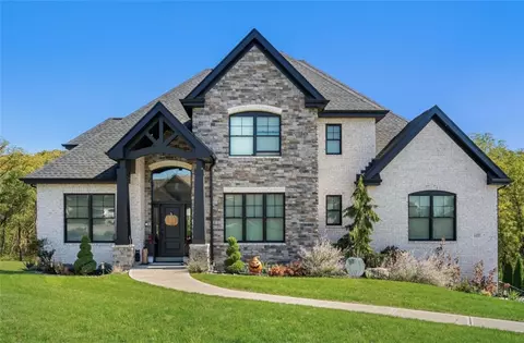 1457 Hemlock Dr, North Huntingdon, PA 15642