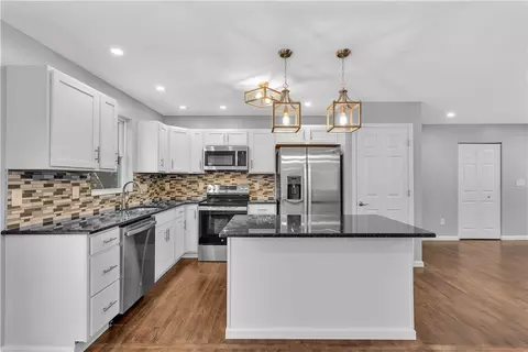 105 Morgan Ln, Export, PA 15632 photo 15