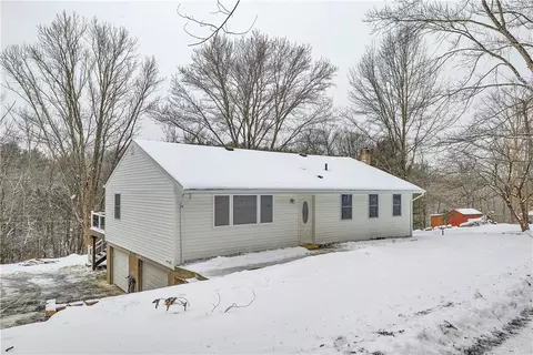 105 Morgan Ln, Export, PA 15632 photo 5