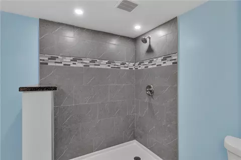 105 Morgan Ln, Export, PA 15632 photo 29