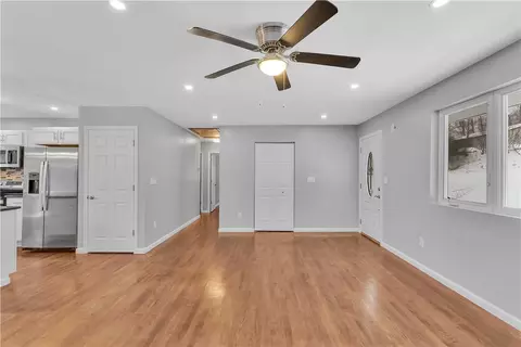 105 Morgan Ln, Export, PA 15632 photo 8