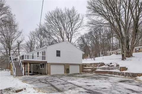 105 Morgan Ln, Export, PA 15632 photo 3