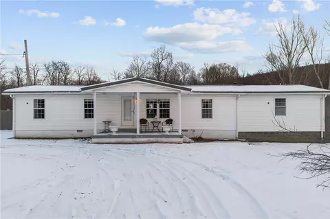 417 Oak St, Hopwood, PA 15445