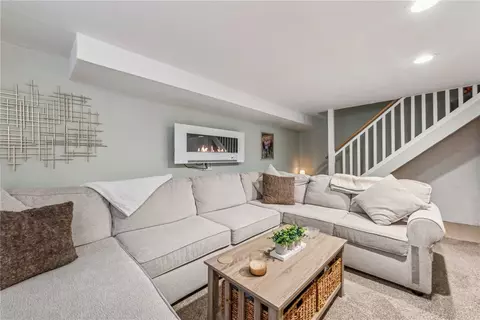 755 Jane St, Pittsburgh, PA 15239 photo 25
