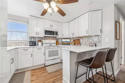 755 Jane St, Pittsburgh, PA 15239 photo 2